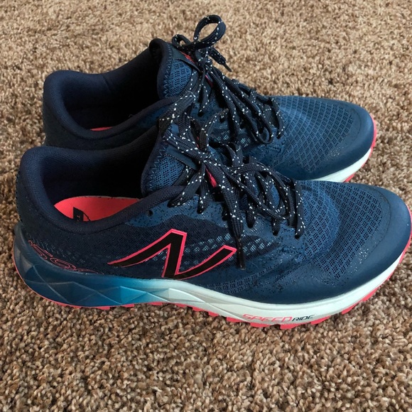 New Balance 690 AT - Picture 1 of 6